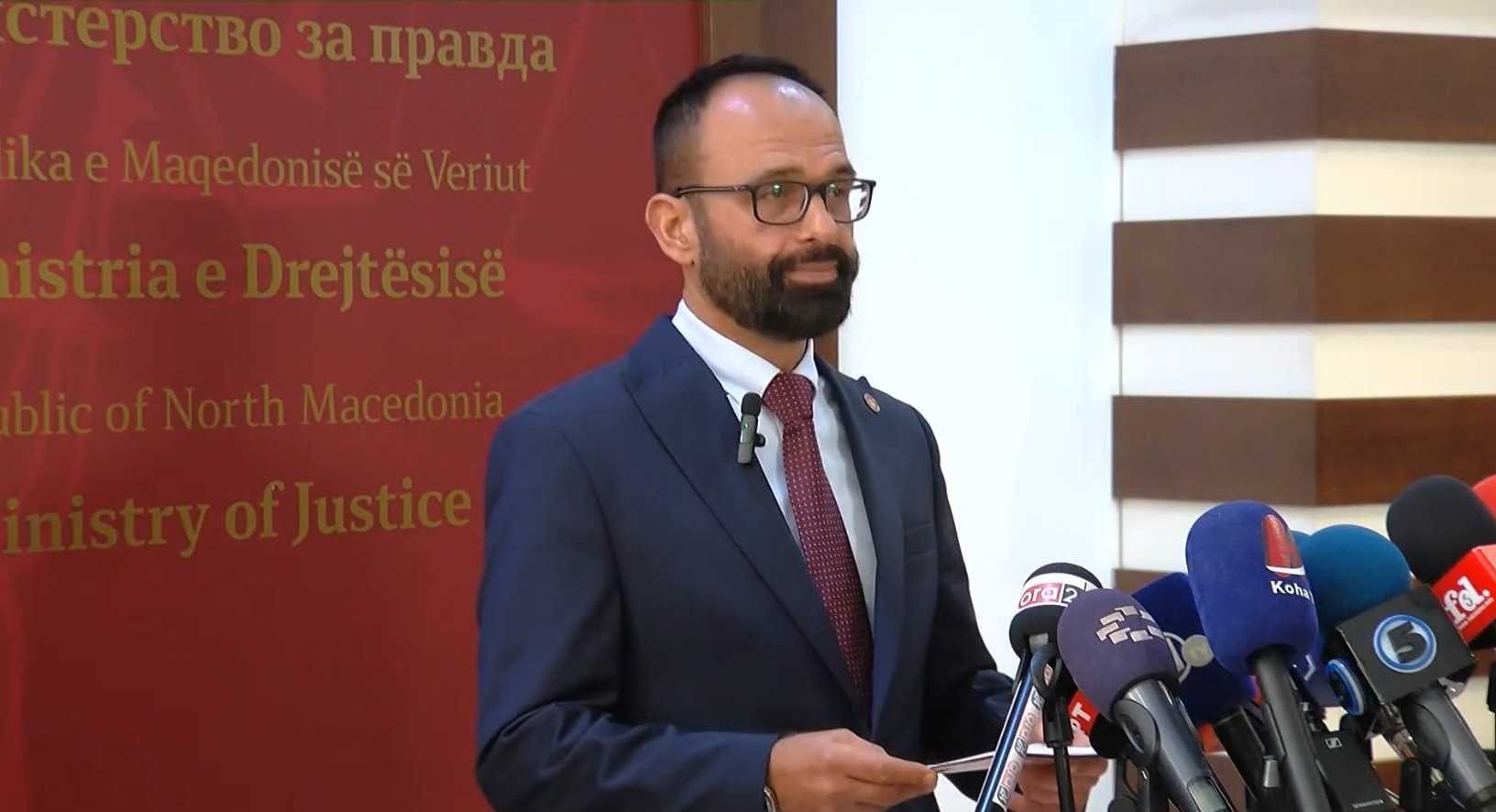 Министерот за правда ги стартува разговорите за решение за правосудниот испит
