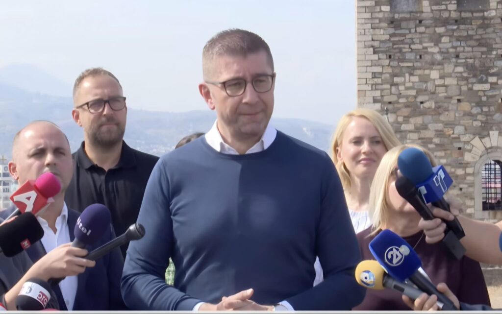 Мицковски се радува што дијалогот со Софија почнал, граѓаните на време ќе биле известени за се што треба да знаат