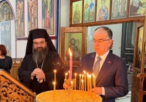 Албанскиот претседател Бајрам Бегај ја посети историската црква „Свети Никола“ во Корча