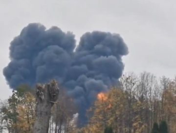 РУСКИ ВОЕН АВИОН СЕ УРНА КАЈ КАЛИНИНГРАД: Екипажот се спаси при пад на „Су-30“ за време на тренажен лет