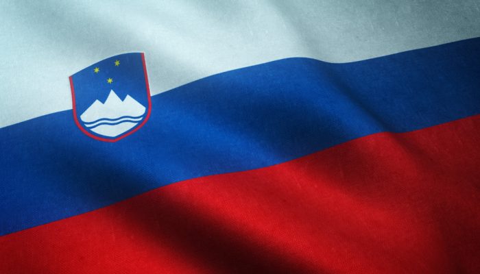Во Словенија на сите вработени ќе им биде исплатен божиќен бонус
