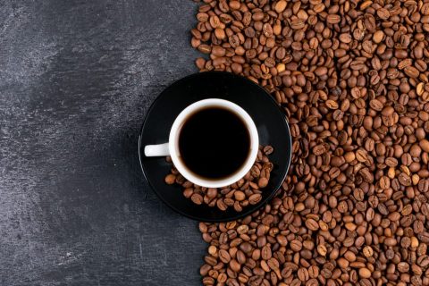 Пет знаци дека вашето тело не поднесува кафе