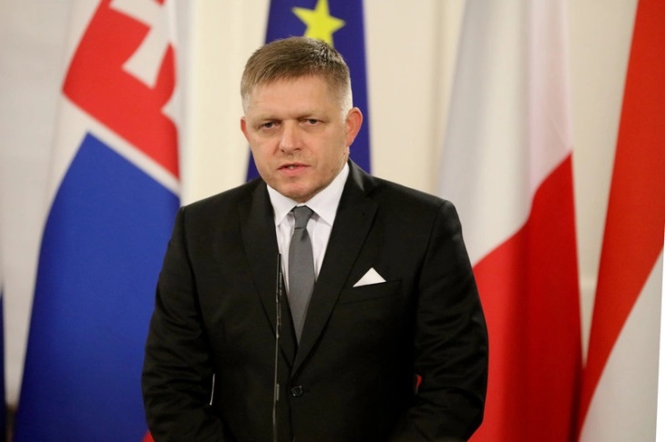 Фицо: Наскоро ќе точите скап американски дизел во ЕУ, кој всушност е руски