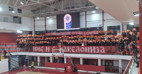„Сити Парк Бојс“ испратија патриотска порака од трибината!