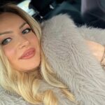 (Фото) Јана Серафимова е бремена — водителката го покажа трудничкото стомаче во гламурозен фустан