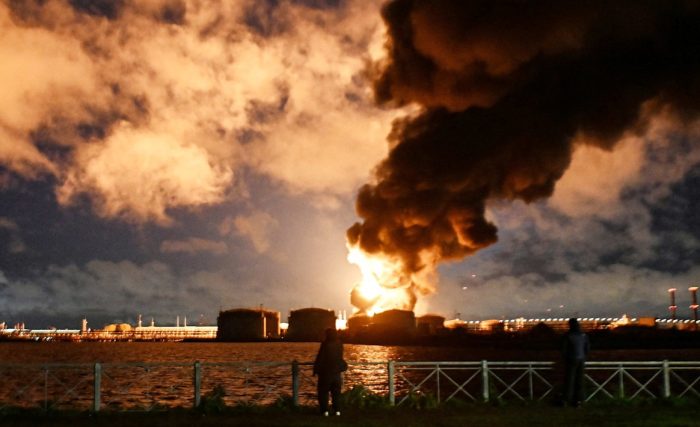 Соборени 126 украински дронови над Санкт Петербург, опожарен е нафтен терминал и нападната цивилна инфраструктура