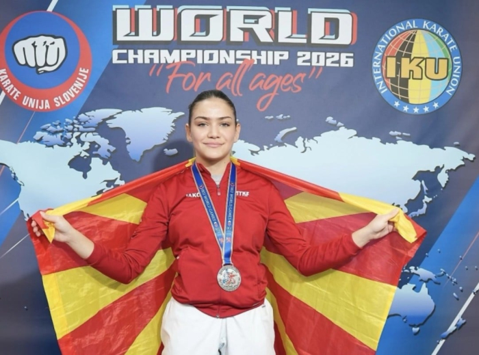 Камелија Недев освои сребро на Светското првенство во традиционално карате