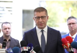 Мицкоски: Околу 6.000 лица работат со договори на дело или со други форми на договорен ангажман
