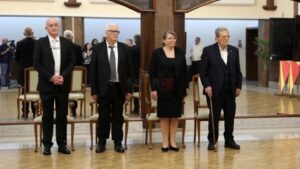 И по највисоките признанија остануваат нови предизвици, вели Андоновски во име на добитниците на наградата „11 Октомври“