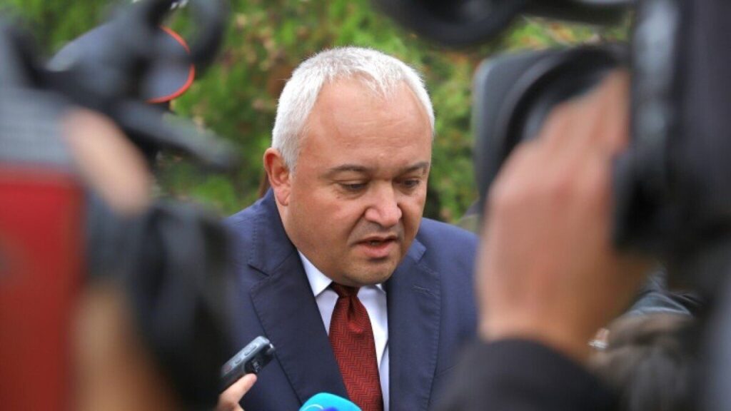 „Не е толку голема грешка“, рече Бугарскиот министер за внатрешни работи откако наместо македонски власти рече српските власти