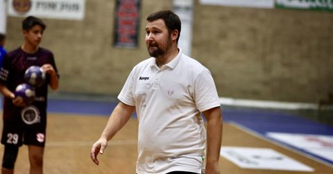 Чупиќ: Нема глумење ѕвезди, ако некој не сака да игра за Вардар – има кој сака!