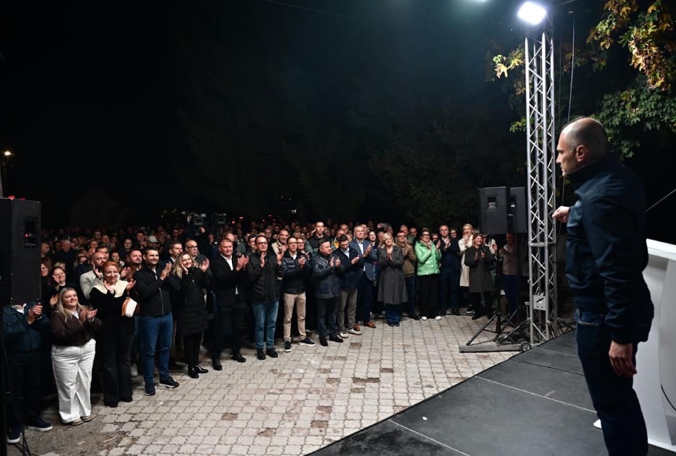 „Тимчо предавникот“ го договори бегството на Ива Михаилова: Филипче на предизборен митинг во Брвеница
