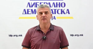 Чилиманов: Додека преспанските овоштари ги бројат загубите, Владата нема ниту план ниту решение за нивниот опстанок