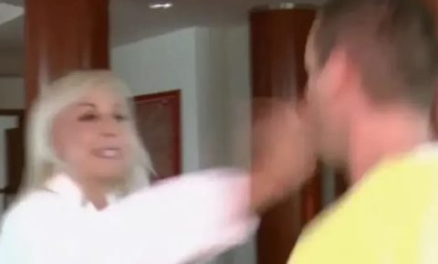 Лепа Брена со сета сила му удри шамар на водител! Тој падна на подот: „Нели ти реков тоа да не ме прашуваш?!“ (Видео)