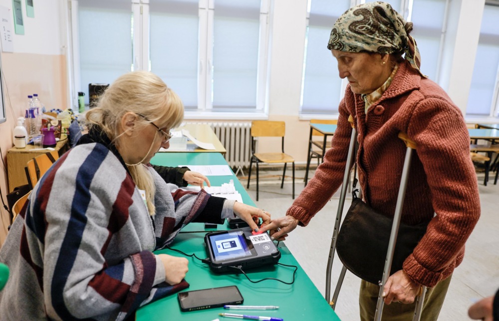 Во Брвеница гласаа 85 болни и немоќни лица