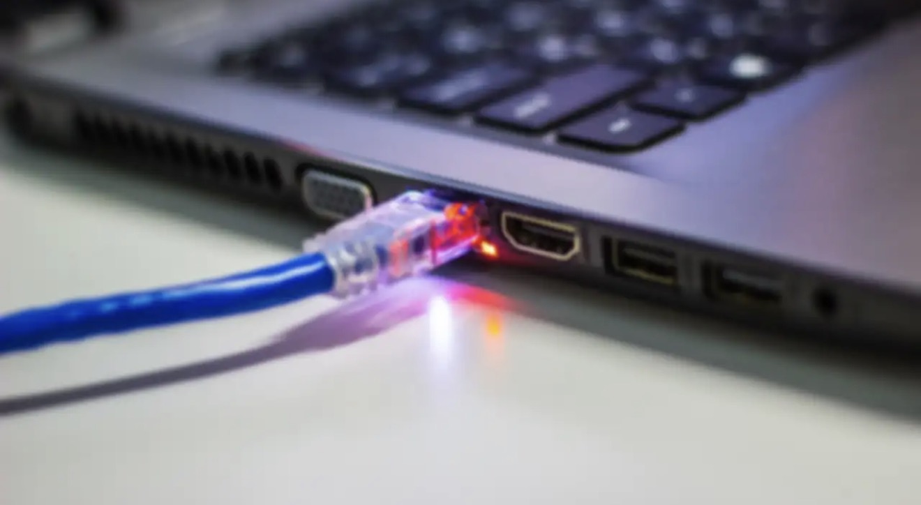 Дали треба да го исклучите Wi-Fi кога ќе го поврзете компјутерот со мрежен кабел?