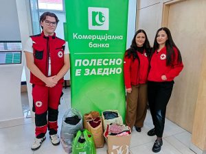 Комерцијална банка донираше над 800 килограми облека за социјално загрозени граѓани