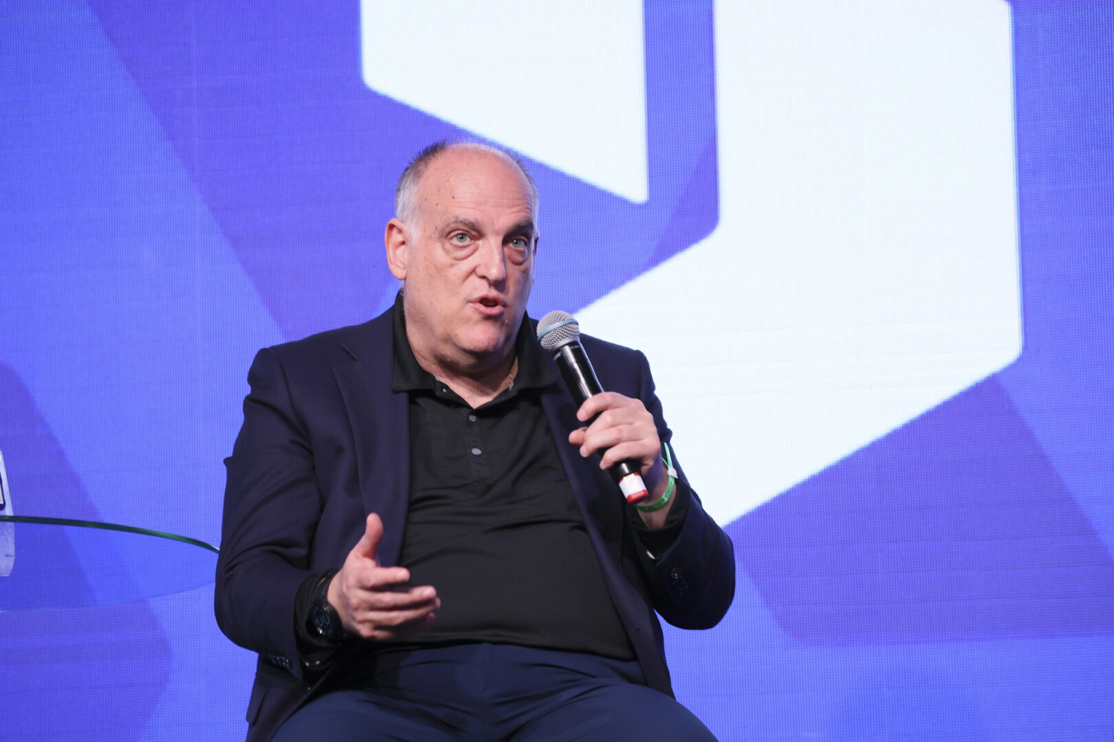 На Тебас му се заканува суспензија бидејќи го спореди Реал со нацистите