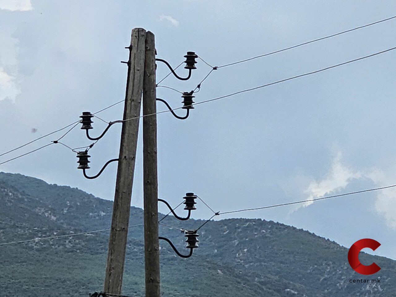 ЕУ СЕ ПЛАШИ ОД НОВ ЦЕНОВЕН УДАР: Скапата енергија доминира на самитот