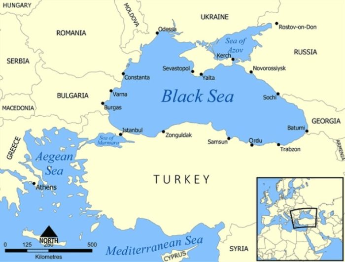 ОПОЖАРЕН БРОД ВО РОМАНСКИ ВОДИ: Осум лица се водат за исчезнати, сè уште е непознато дали бродот бил погоден од дрон