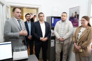 Андоновски: Нашата цел е електронските услуги да стигнат до секој граѓанин