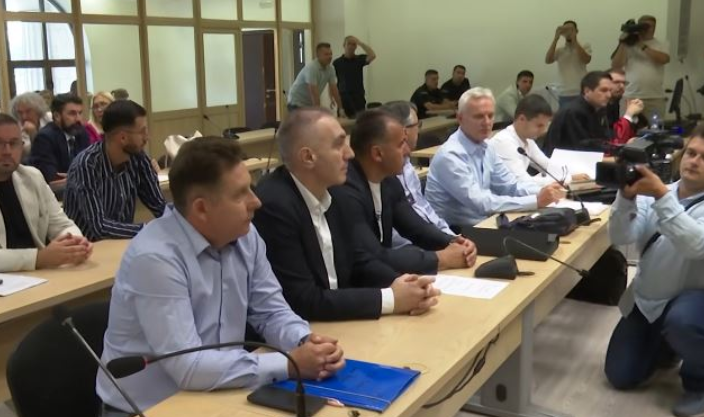 Груби од денеска е слободен граѓанин