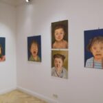 Изложбата „Кидли“  на Арбана Дехари во Софија