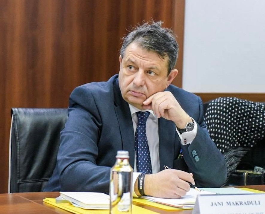 Финансиска му поднесе кривична на Јани Макрадули – како ексдиректор на „Пошта“ не платил долг кон две фирми