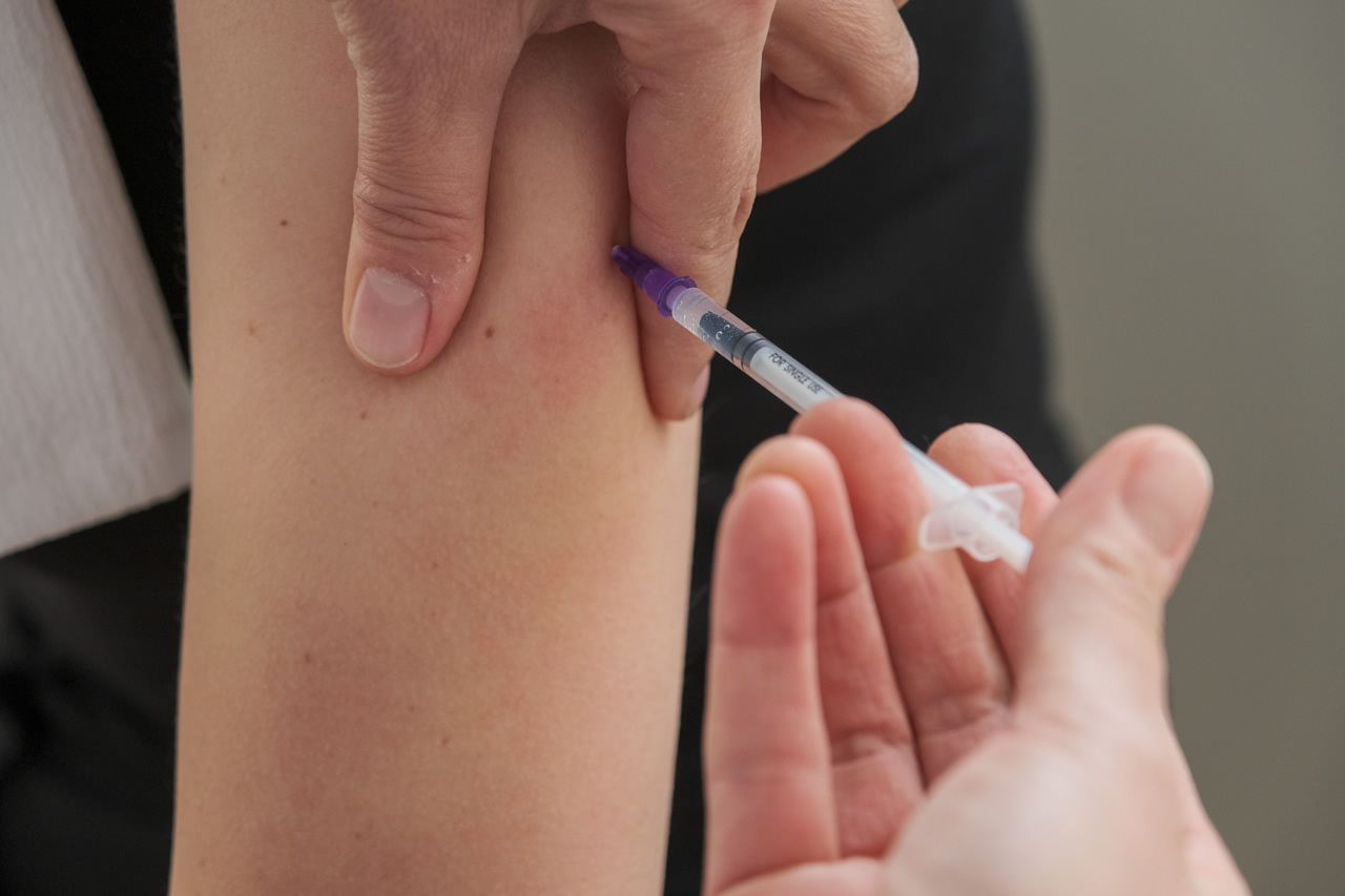 Граѓаните може да се пријавуваат за вакцинација против сезонски грип – активиран сајтот vakcinacija.mk 