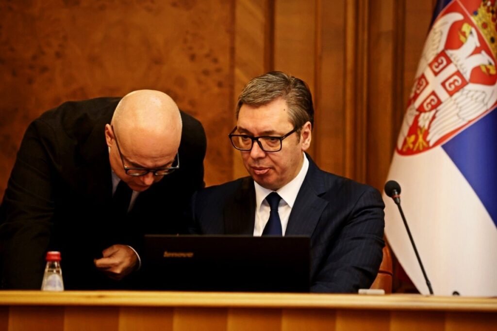 Вучиќ го следи планот на Путин за останување на власт, но исходот од изборите е неизвесен
