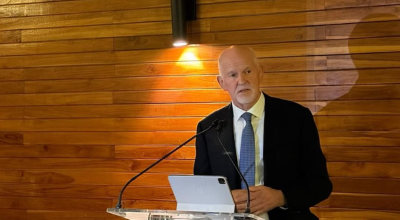 ЕУ ТРЕБА ПОАКТИВНО ДА СЕ ВКЛУЧИ ВО РЕШАВАЊЕТО НА СПОРОТ СО БУГАРИЈА, ВЕЛИ ПОРАНЕШНИОТ ГРЧКИ ПРЕМИЕР ПАПАНДРЕУ