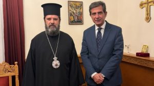 Атина ја условува евроинтеграцијата на Албанија со почитување на правата на грчкото малцинство