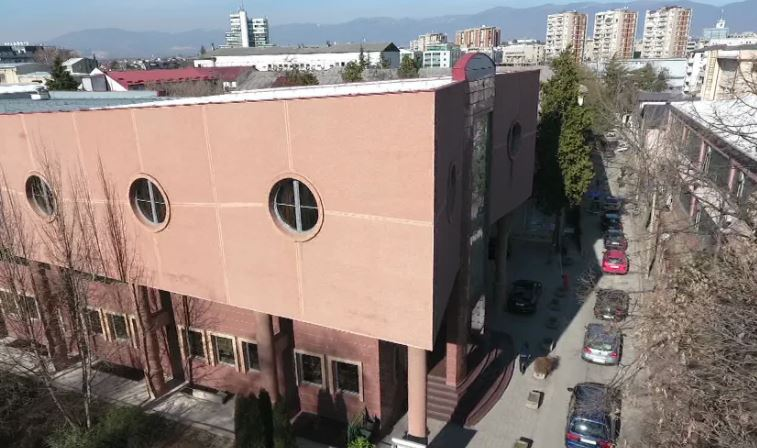 Постапката е транспарентна, а избраните кандидати се далеку подобро рангирани од доктор Дарко Василевски – велат од Медицинскиот факултет