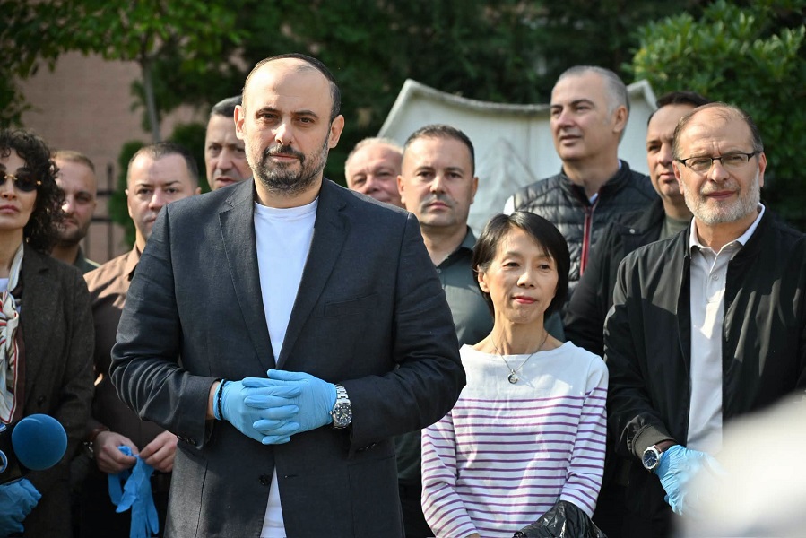 Третпат екоакцијата „Да оставиме пример, не ѓубре“ – сите го чистат Скопје