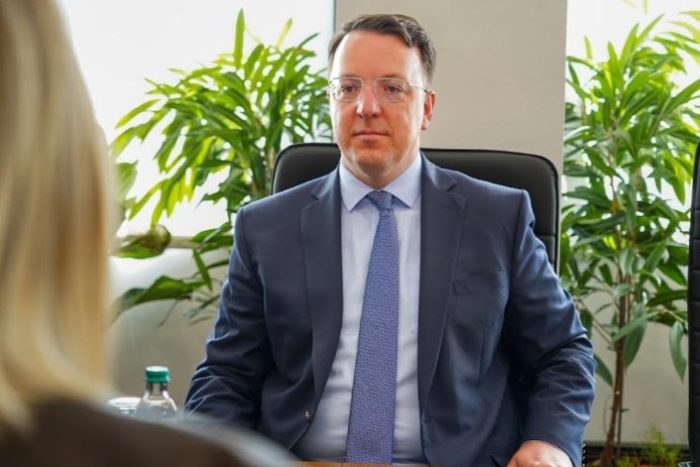 НИКОЛОСКИ: Градиме истовремено шест автопати, на Македонија и се случува силен инфраструктурен развој