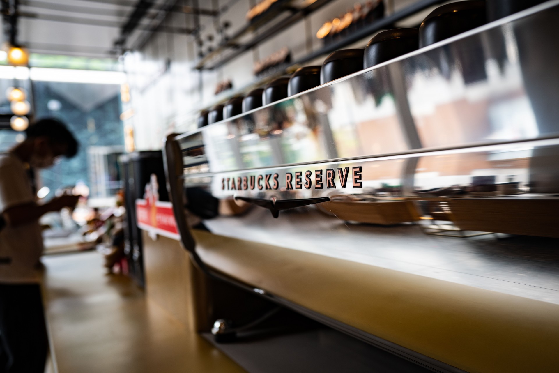 STARBUCKS РАЗГЛЕДУВА ГОЛЕМА ТРАНСАКЦИЈА: Можно преземање на Chapotle Mexican Grill