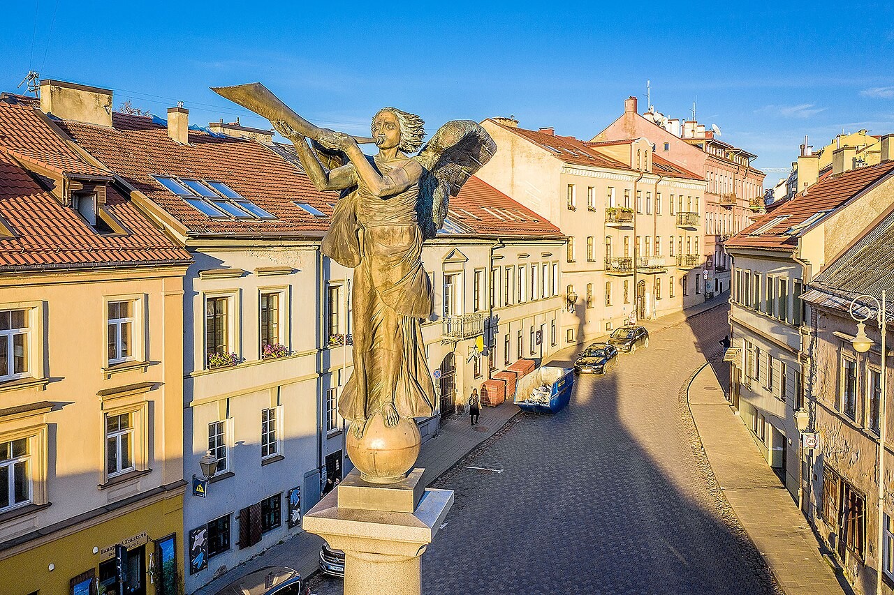 Држава во држава во Европа - има свој пасош, валута, претседател и устав