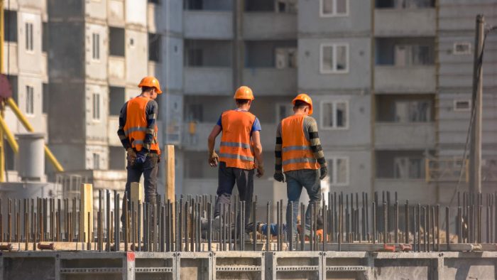 МАКЕДОНСКИ ПАРАДОКСИ НА КВАДРАТ: Македонија има 307.187 празни станови, а цената расте и во Скопје и Охрид стигна до 3.000 евра