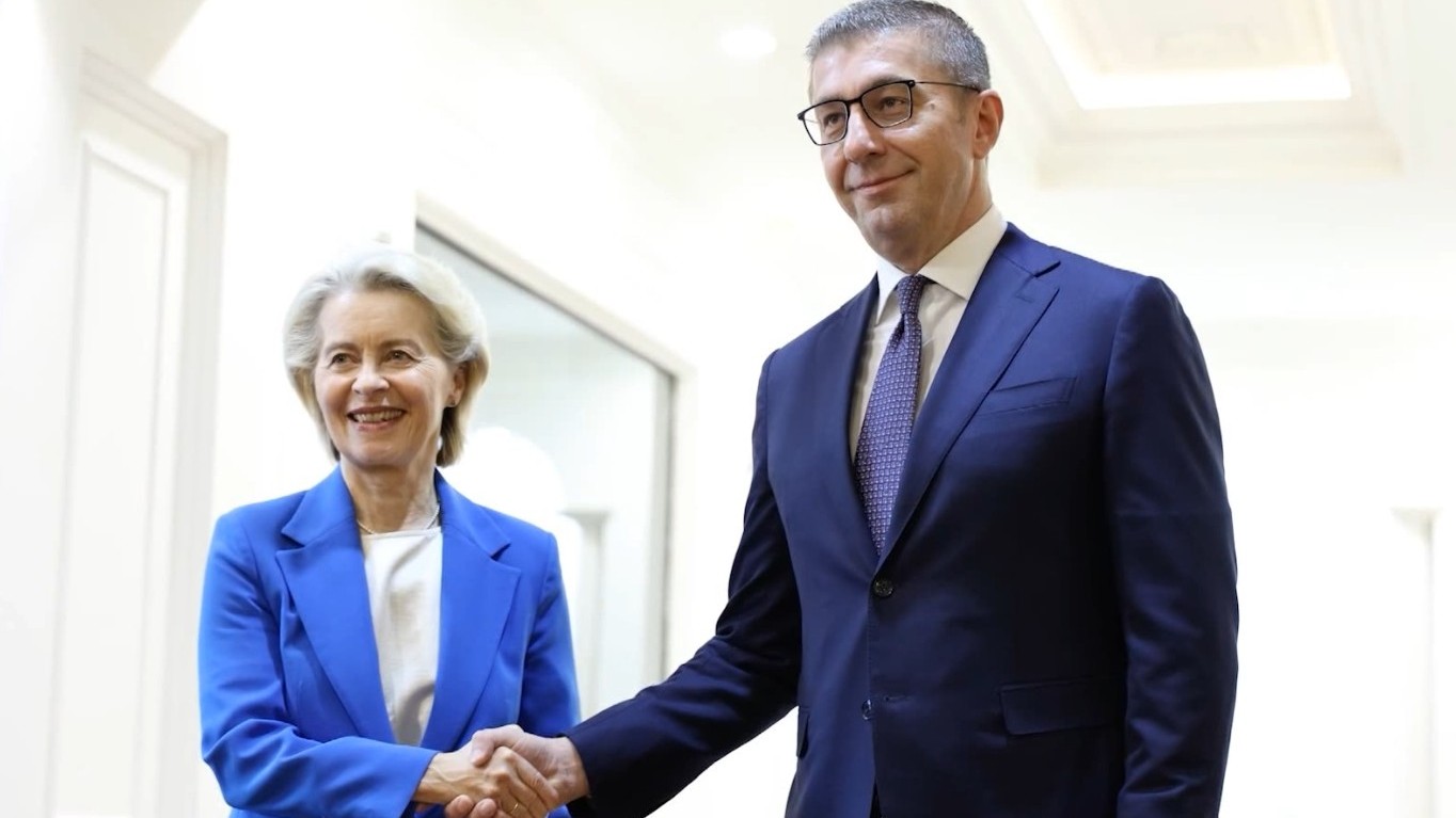Реакции на посетата на Фон дер Лајен