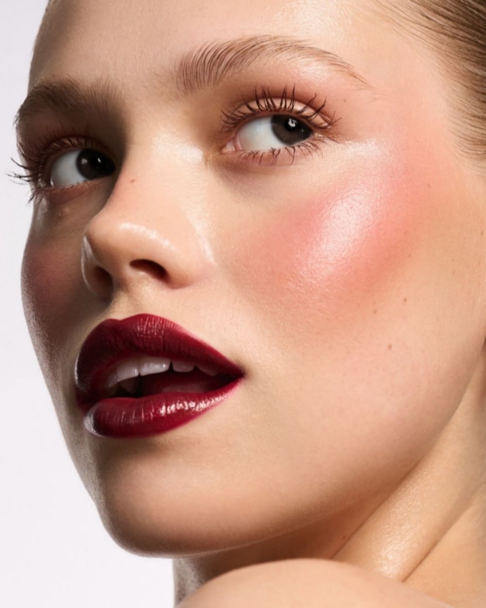 По „бобичестите“ усни, шминката инспирирана од бобинки го освојува тронот оваа есен