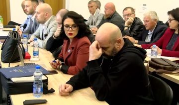 СУДЕЊЕ ЗА ТРАГЕДИЈАТА ВО ПУЛС: Имало три врати, но не биле евакуациски, тврди Русески