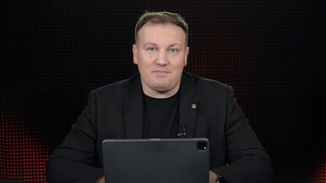 ВО ЦРНА ГОРА УАПСЕН ВЛИЈАТЕЛНИОТ РУСКИ ВОЕН БЛОГЕР РИБАР, ГО СОМНИЧАТ ЗА ОБИД ЗА ДЕСТАБИЛИЗАЦИЈА НА ЗЕМЈАТА