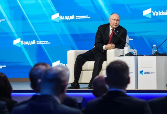 Путин: Наскоро сите ќе возиме кинески автомобили