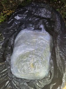 Уапсено лице од Гостивар со килограм марихуана