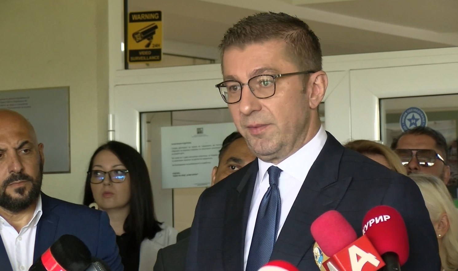 Мицкоски охрабрен од новите предлози на Кос