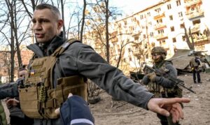 Кличко: Путин најмногу би сакал да го напуштиме Киев