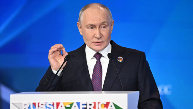 МАСК Е ГЕНИЈ, КАЖА ПУТИН ОТКАКО РУСИЈА ПОЧНА ДА СОЗДАВА СВОЈА ВЕРЗИЈА НА „СТАРЛИНК“