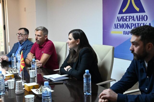 Зајкова: Студентите и граѓаните на Србија покажаа дека нема поголема сила од демократската одлучност