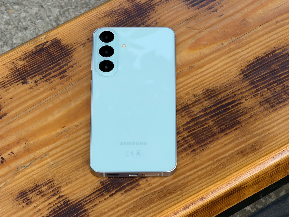 РЕЦЕНЗИЈА: Samsung Galaxy S26 FE – Премиум искуство со неколку компромиси