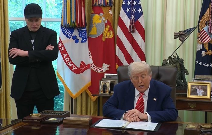 Трамп тврди дека ниту тој, ниту Маск не се одговорни за губењето на пристапот до Старлинк во Украина